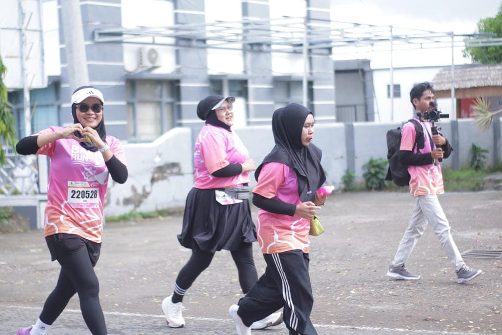 Runners in Action